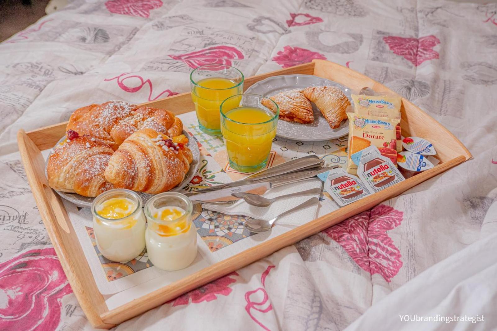 La Peonia Bed & Breakfast เนเปิลส์ ภายนอก รูปภาพ